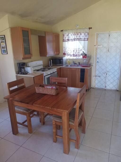 Cheerful 2-Bedroom Home In Falmouth Garden Luaran gambar